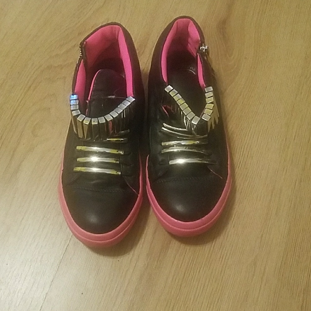 Black and pink  sneakers